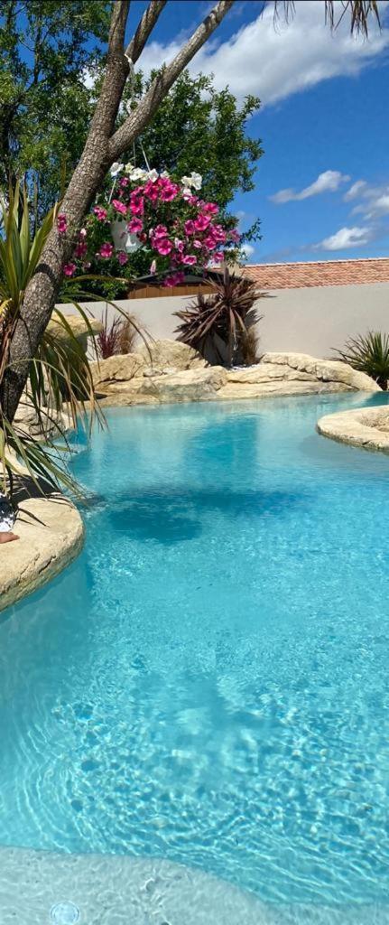 Villa De Vacances Le Teil Bagian luar foto